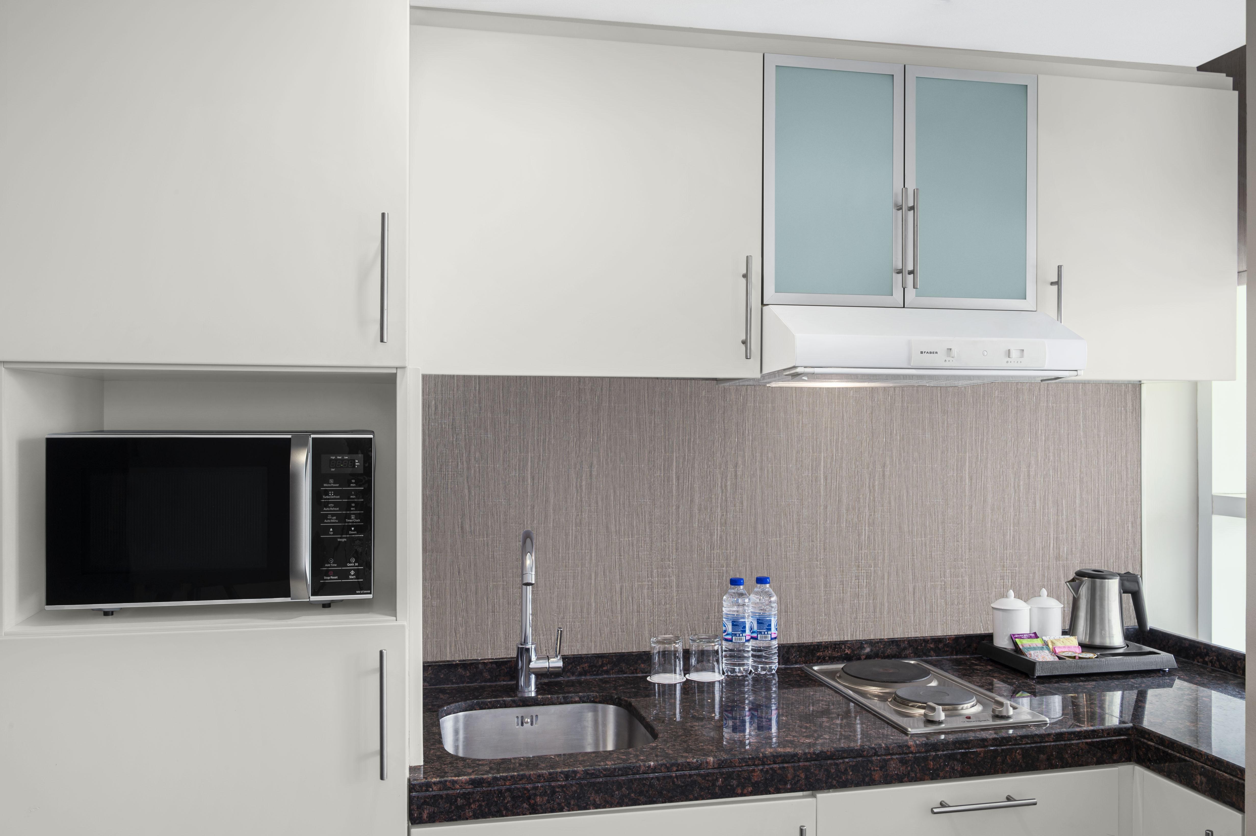 Leva Hotel Mazaya Centre Dubai Luaran gambar