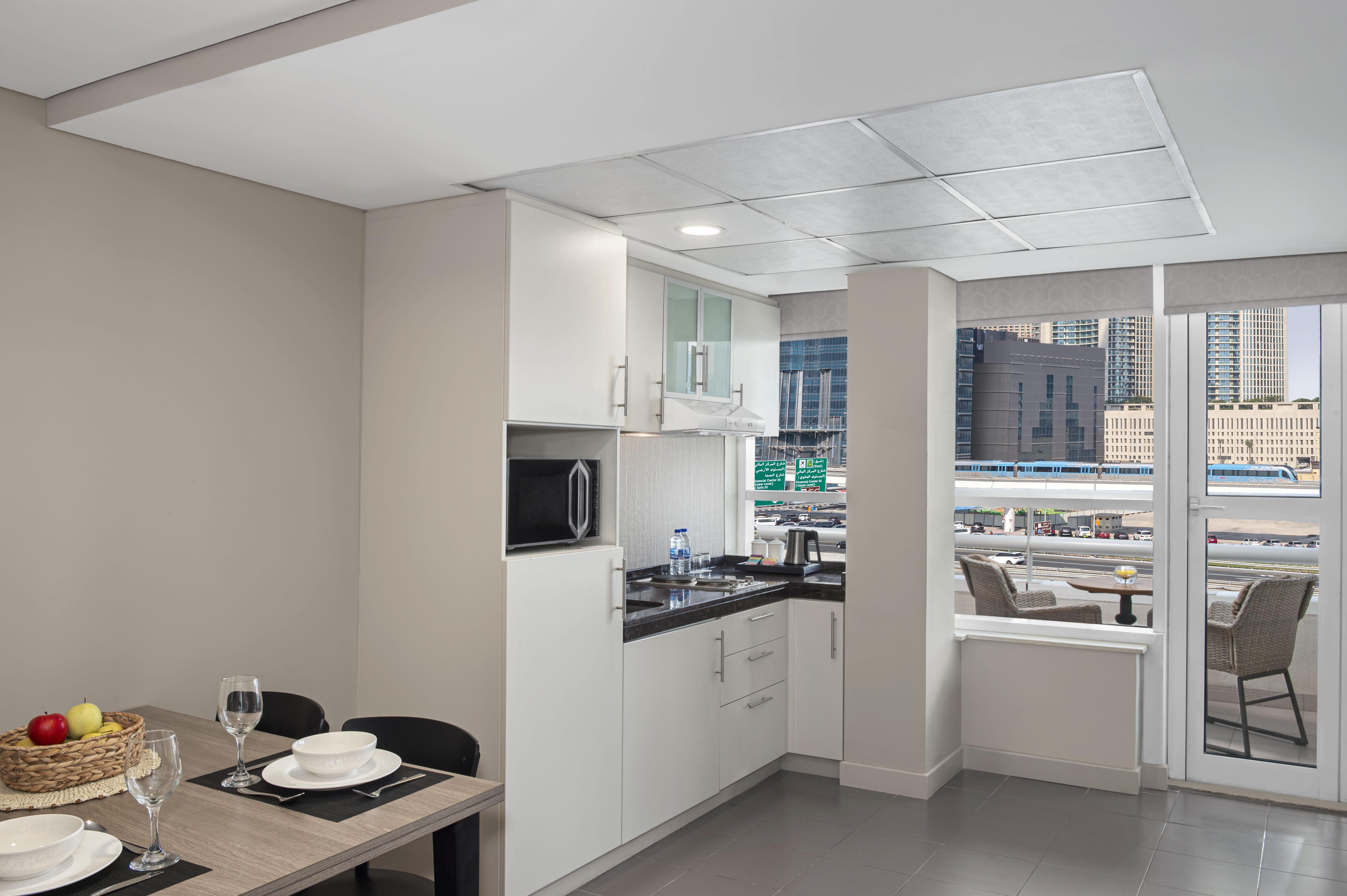 Leva Hotel Mazaya Centre Dubai Luaran gambar